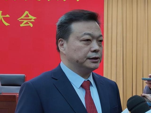 雷竞技官方入口-米兰冬奥会中国体育代表团秘书长王磊：亮点和挑战并存